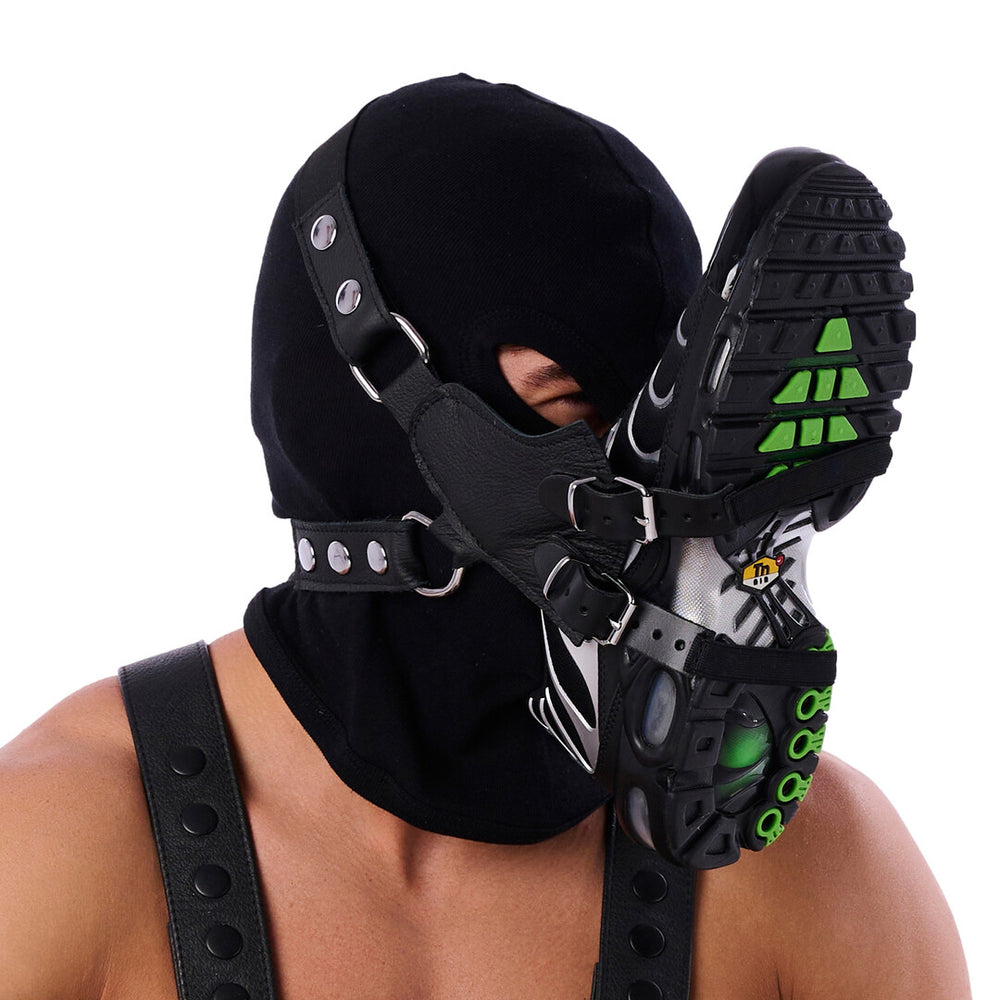 Sniff My Sneaker - Leren Masker - Zwart