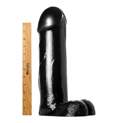 The Titan dildo XXL - 37 cm